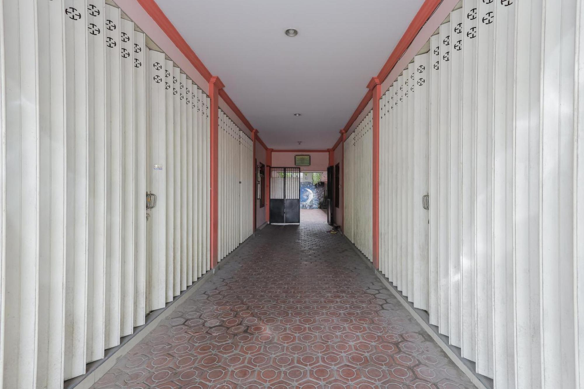 Reddoorz At Pondok Candra 泗水 外观 照片