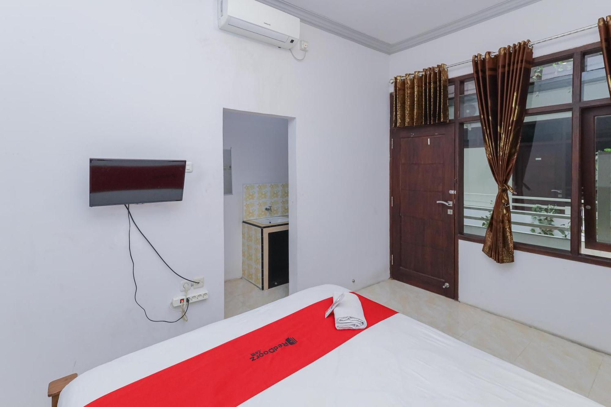 Reddoorz At Pondok Candra 泗水 外观 照片